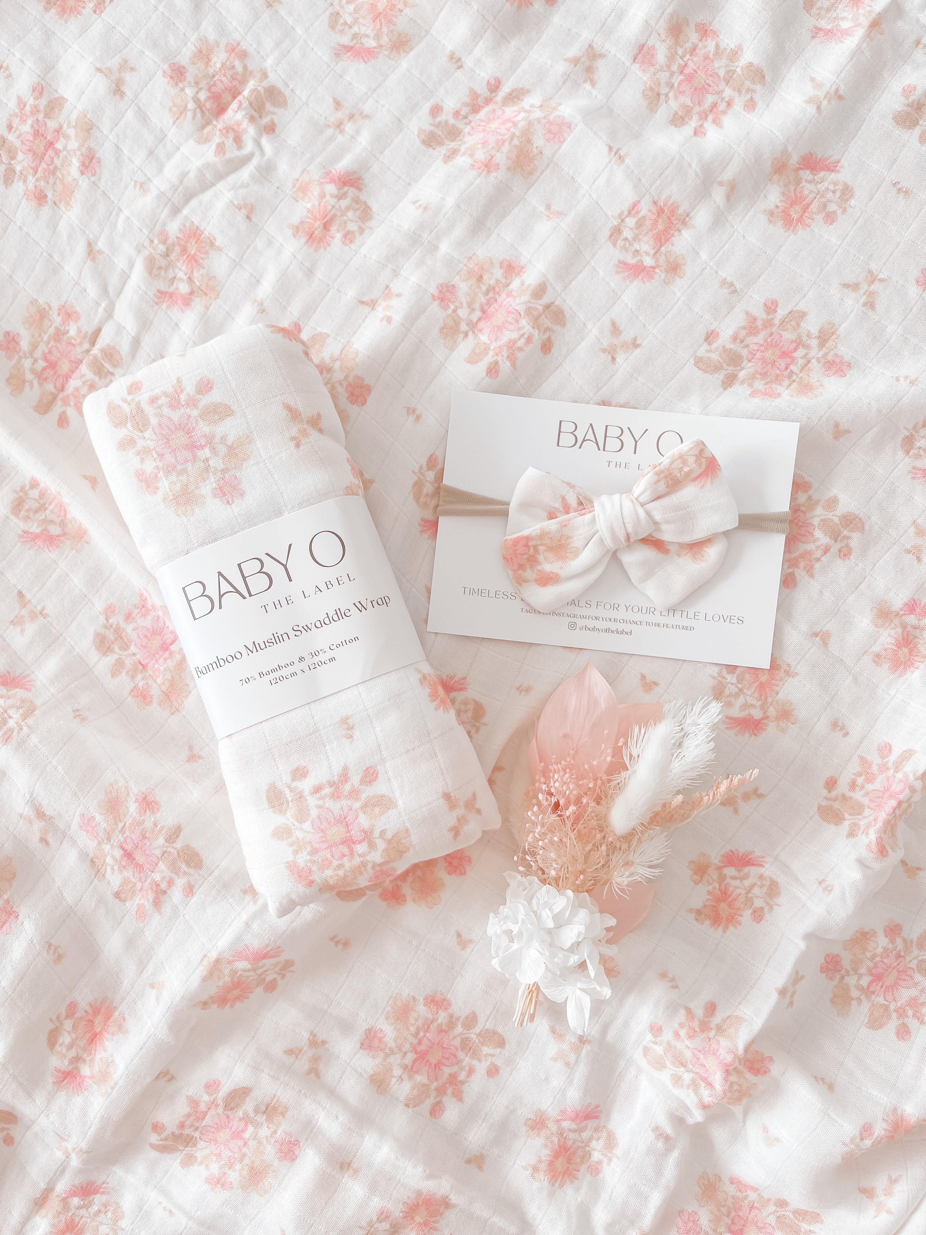WRAPS, BLANKETS & SWADDLES