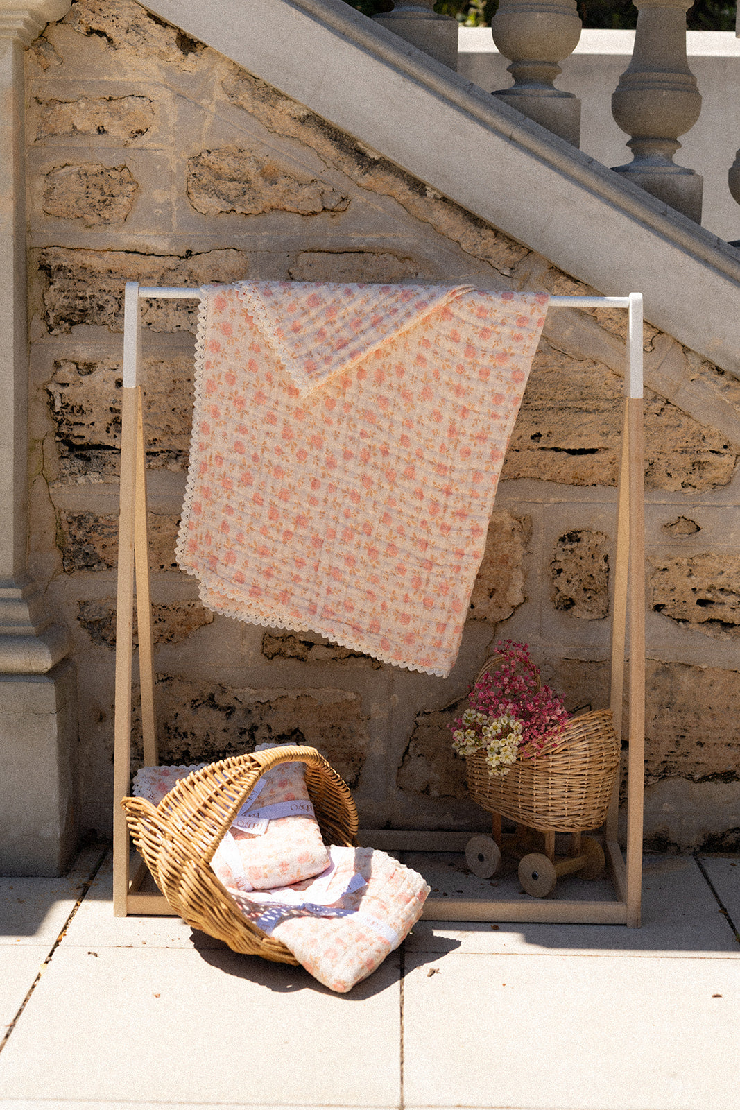 Organic Cotton Gauze Lace Blanket - Camellia