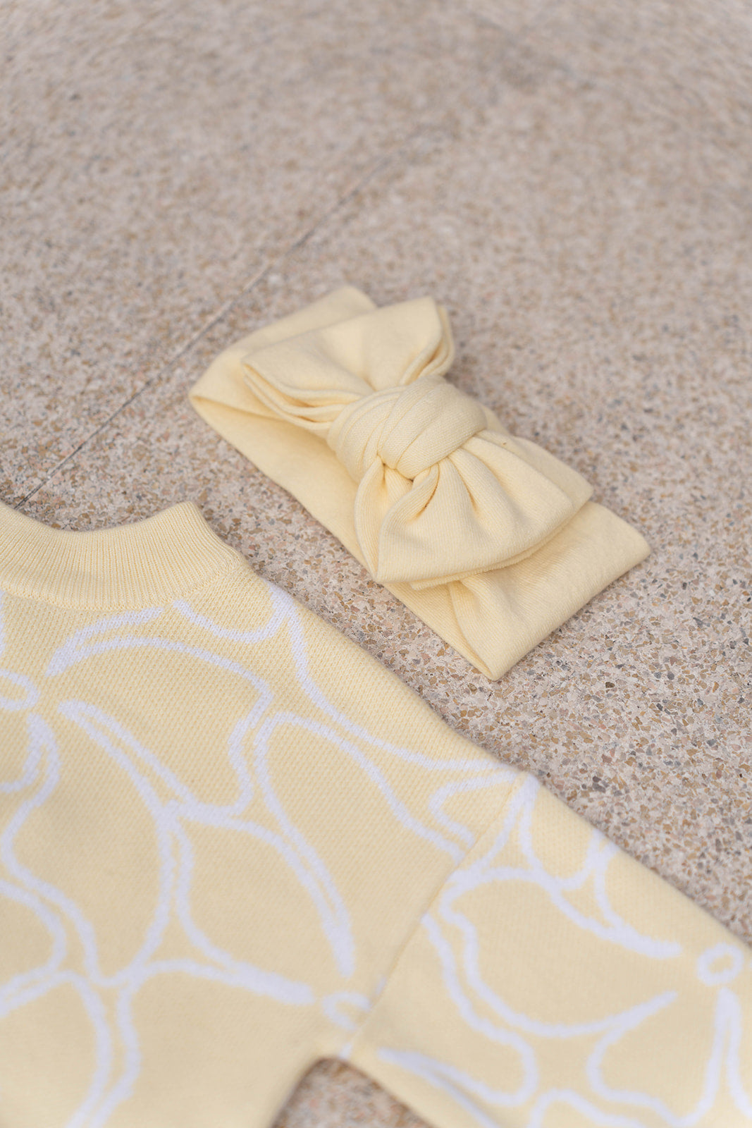 Oversized Knit Bow - Lemon