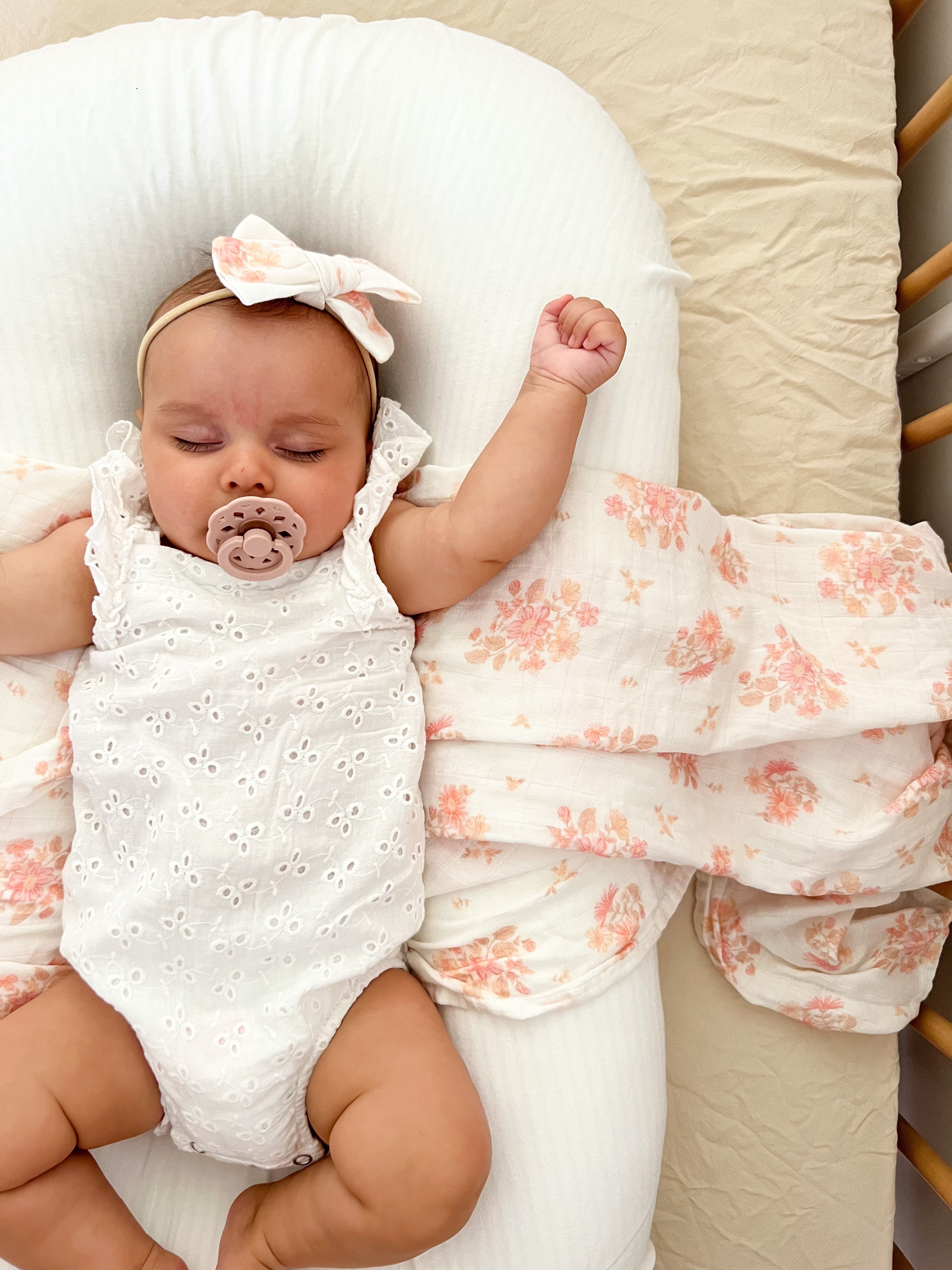 Milan Muslin Swaddle & Bow Set